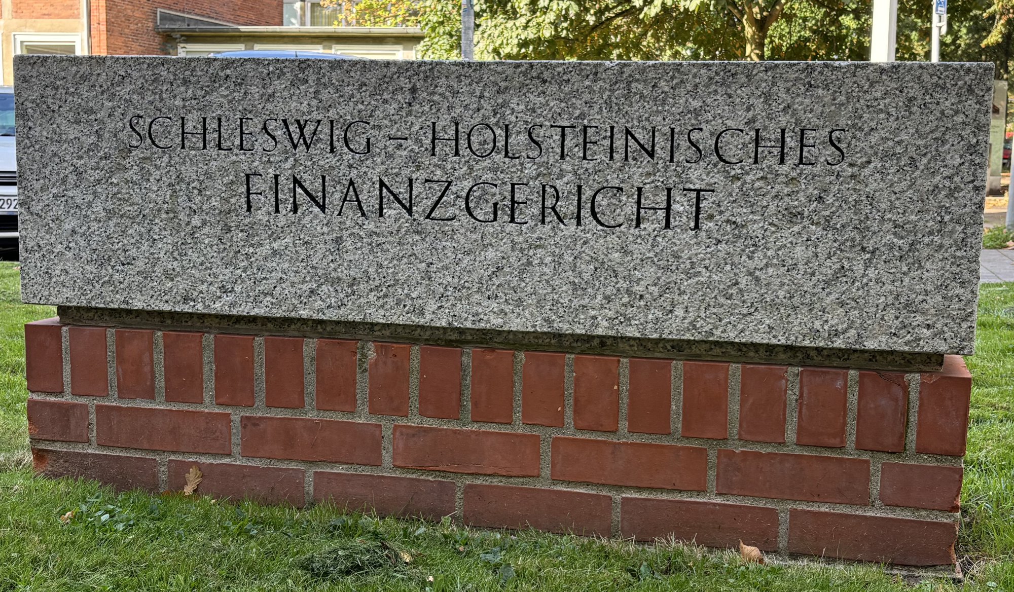 Stein vorm Schleswig-Holsteinischen Finanzgericht